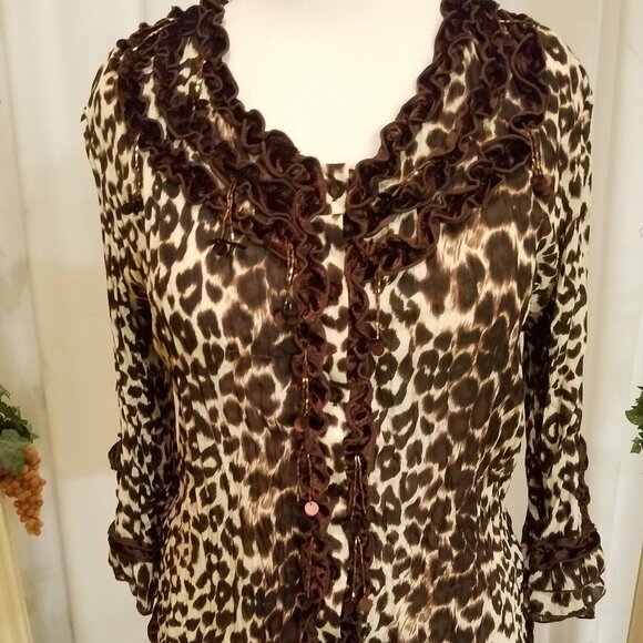 Signature by Larry Levine Tops - Signature by Larry Levine leopard print ruffle L